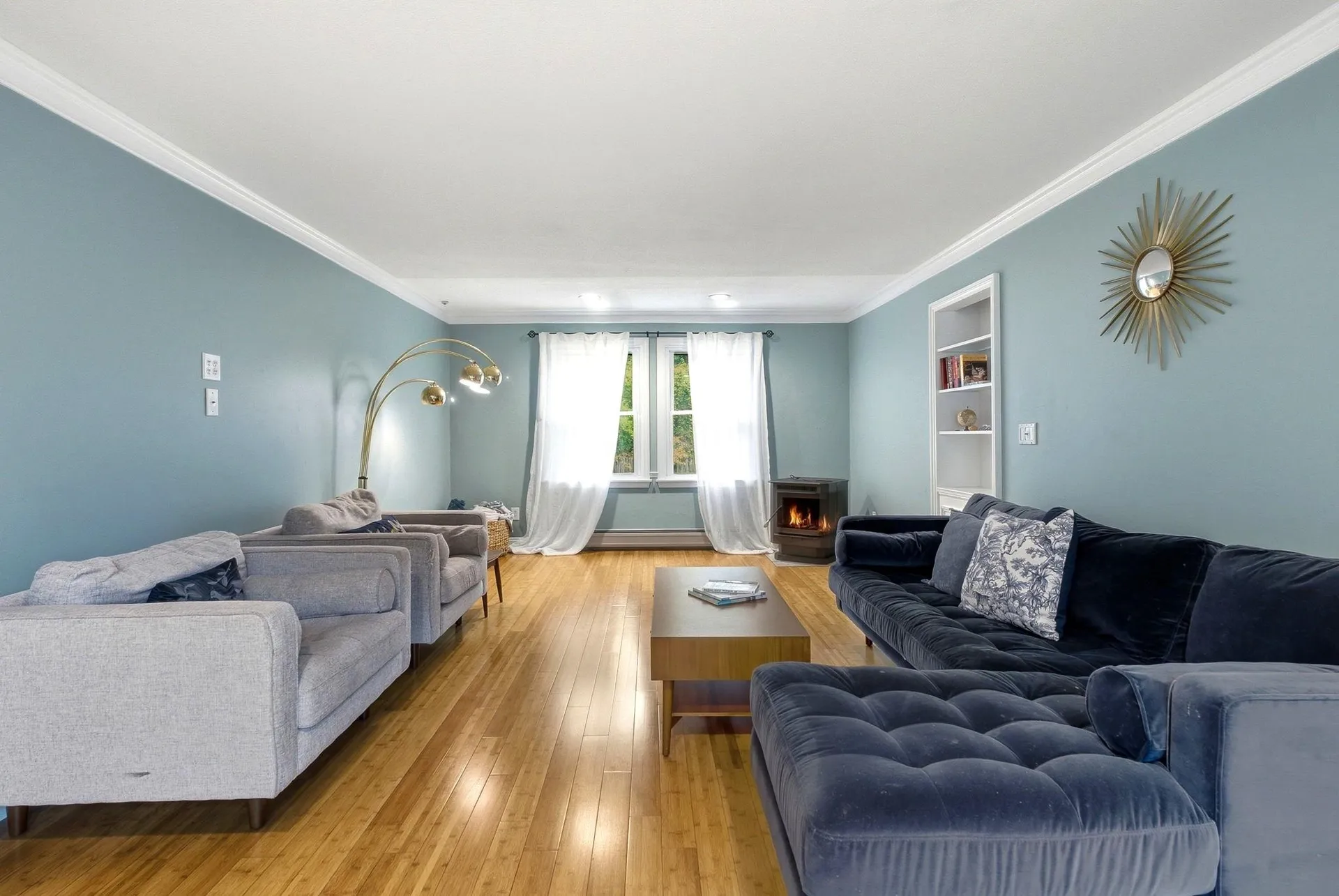 11 Wendover Way Bedford NH 03110