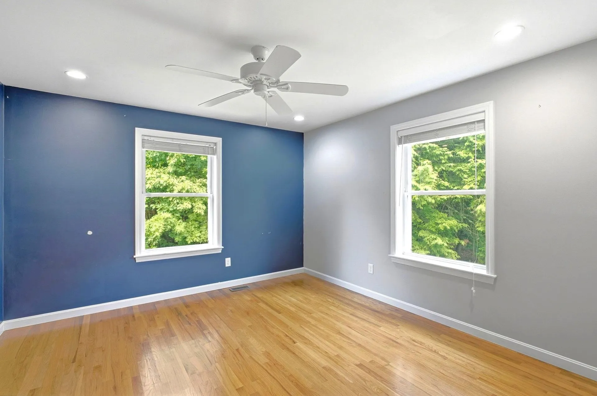 11 Wendover Way Bedford NH 03110