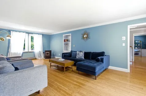 11 Wendover Way Bedford NH 03110