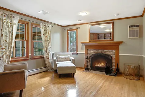11 Wendover Way Bedford NH 03110