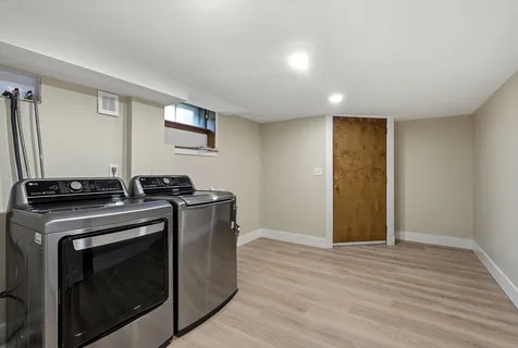 11 Wendover Way Bedford NH 03110