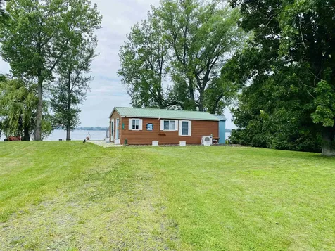 107 Hunter North Road Alburgh VT 05440