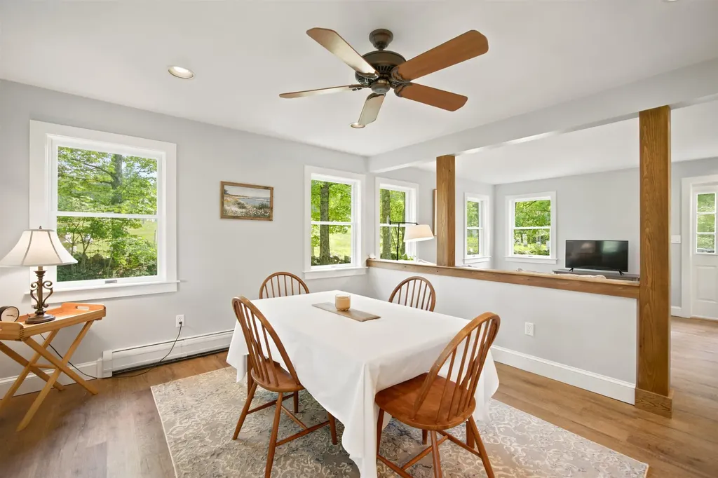 33 Bunker Hill Road Wilmot NH 03287