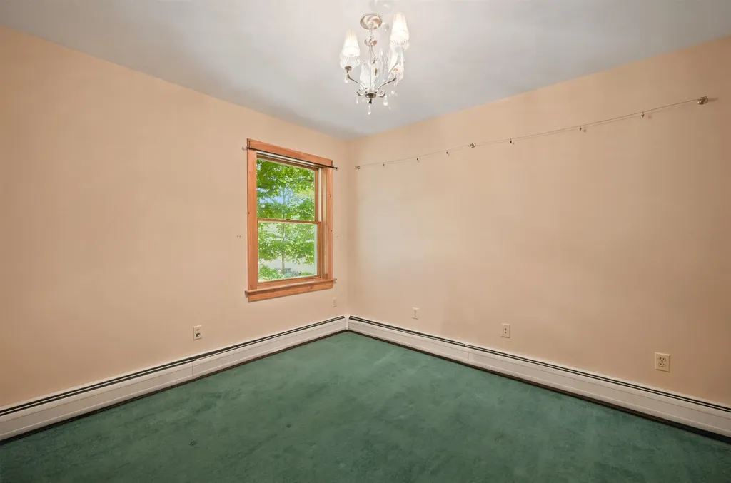 33 Bunker Hill Road Wilmot NH 03287