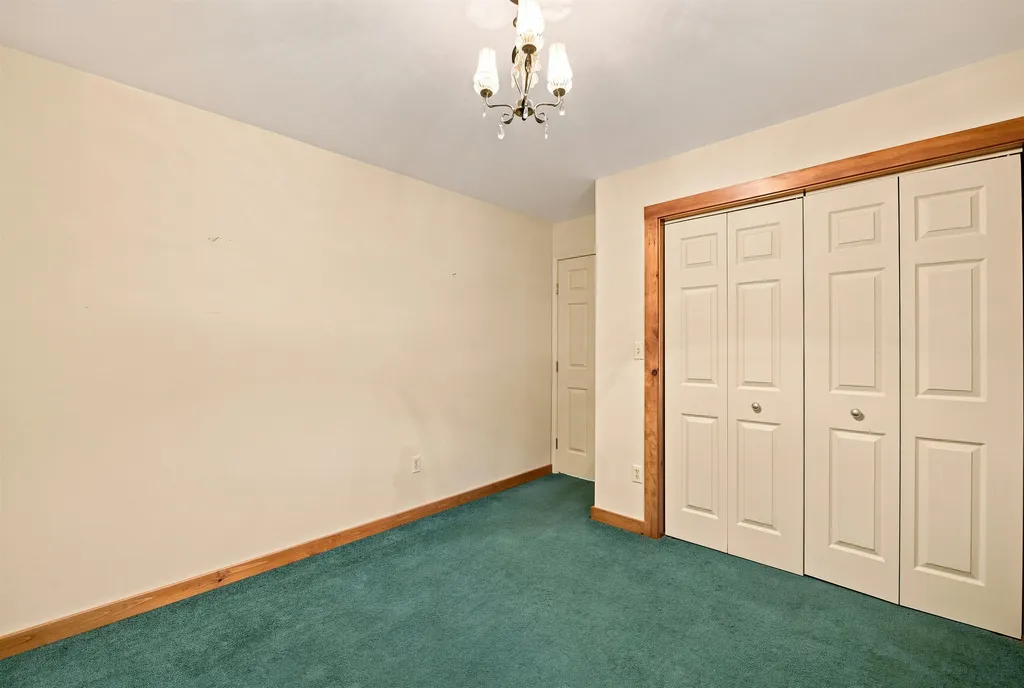 33 Bunker Hill Road Wilmot NH 03287