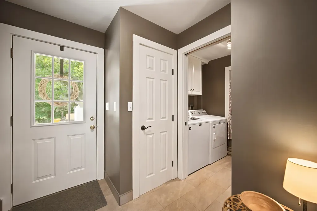 33 Bunker Hill Road Wilmot NH 03287