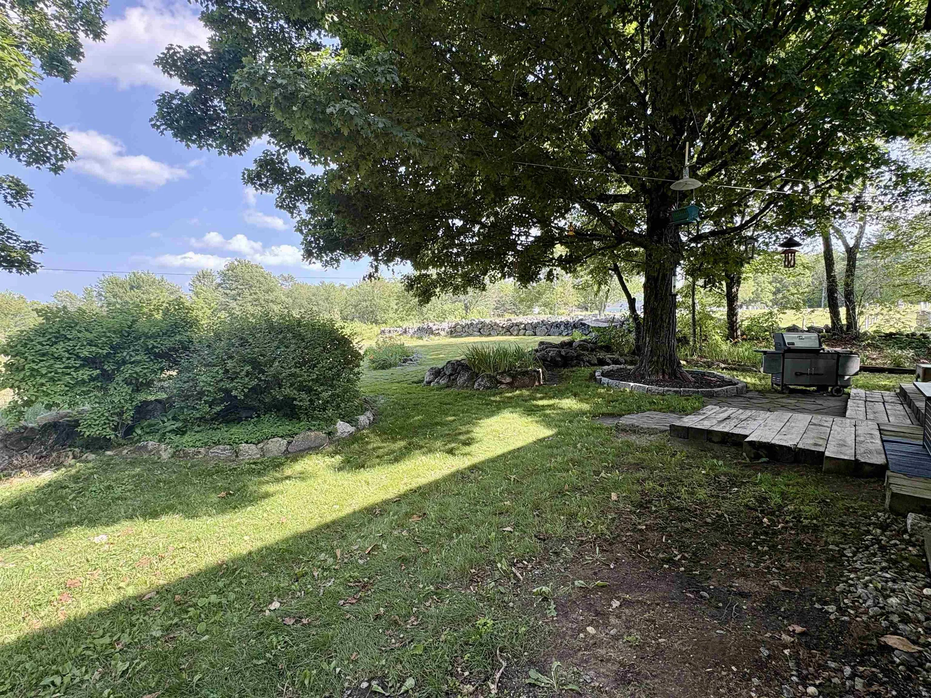 33 Bunker Hill Road Wilmot NH 03287