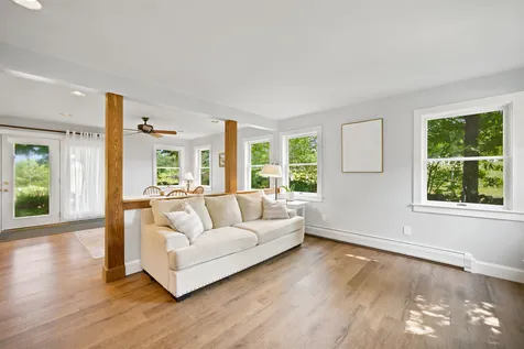 33 Bunker Hill Road Wilmot NH 03287