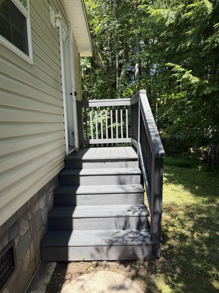 58 Ivy Lane Farmington NH 03835