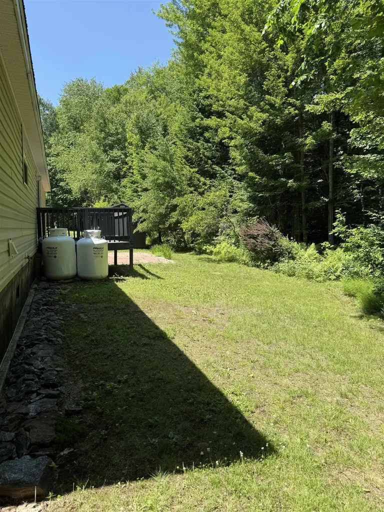 58 Ivy Lane Farmington NH 03835