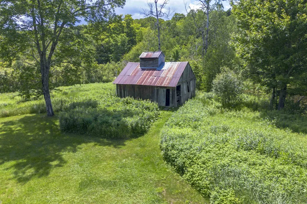 456 Route 100 Wilmington VT 05363