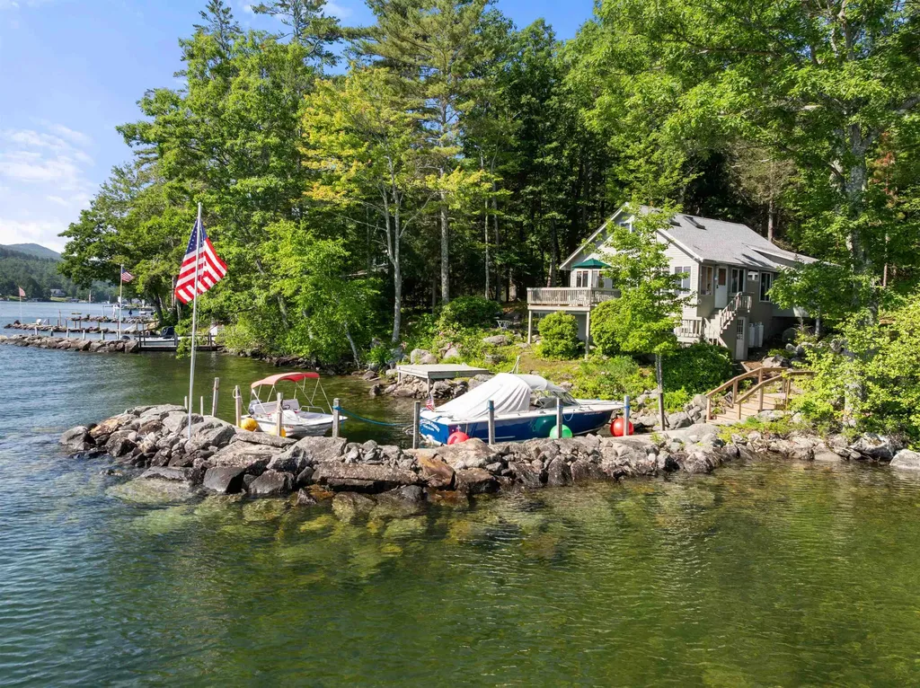 14 Lockes Island Gilford NH 03249