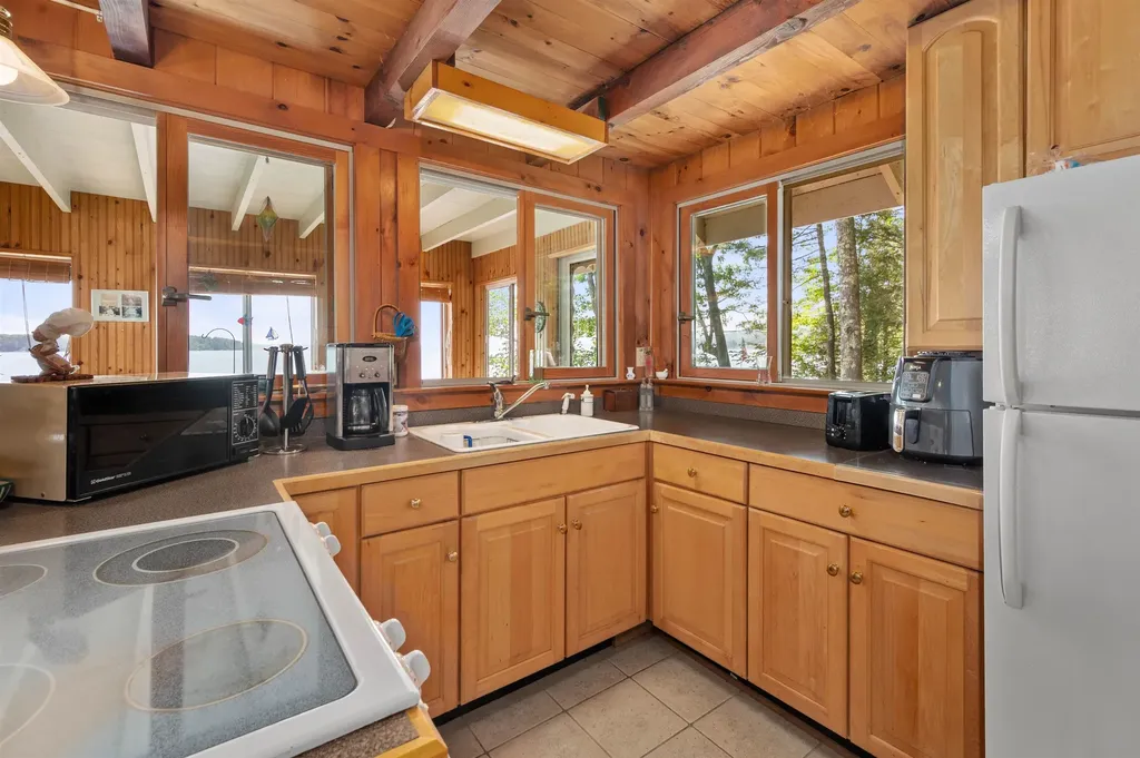 14 Lockes Island Gilford NH 03249