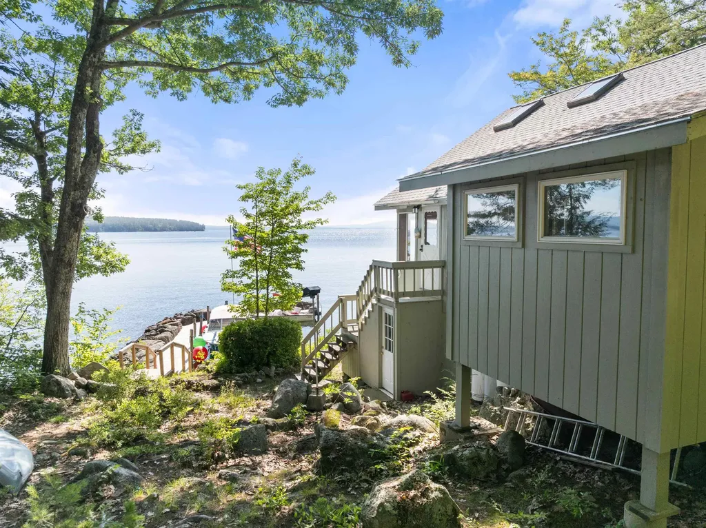 14 Lockes Island Gilford NH 03249