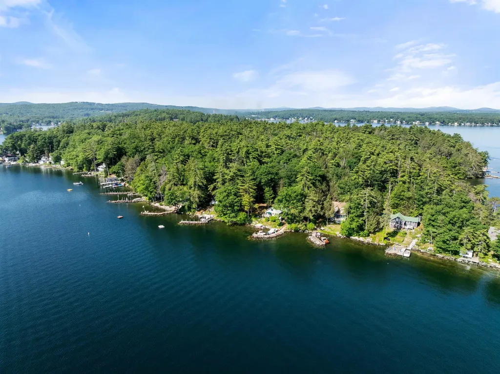 14 Lockes Island Gilford NH 03249
