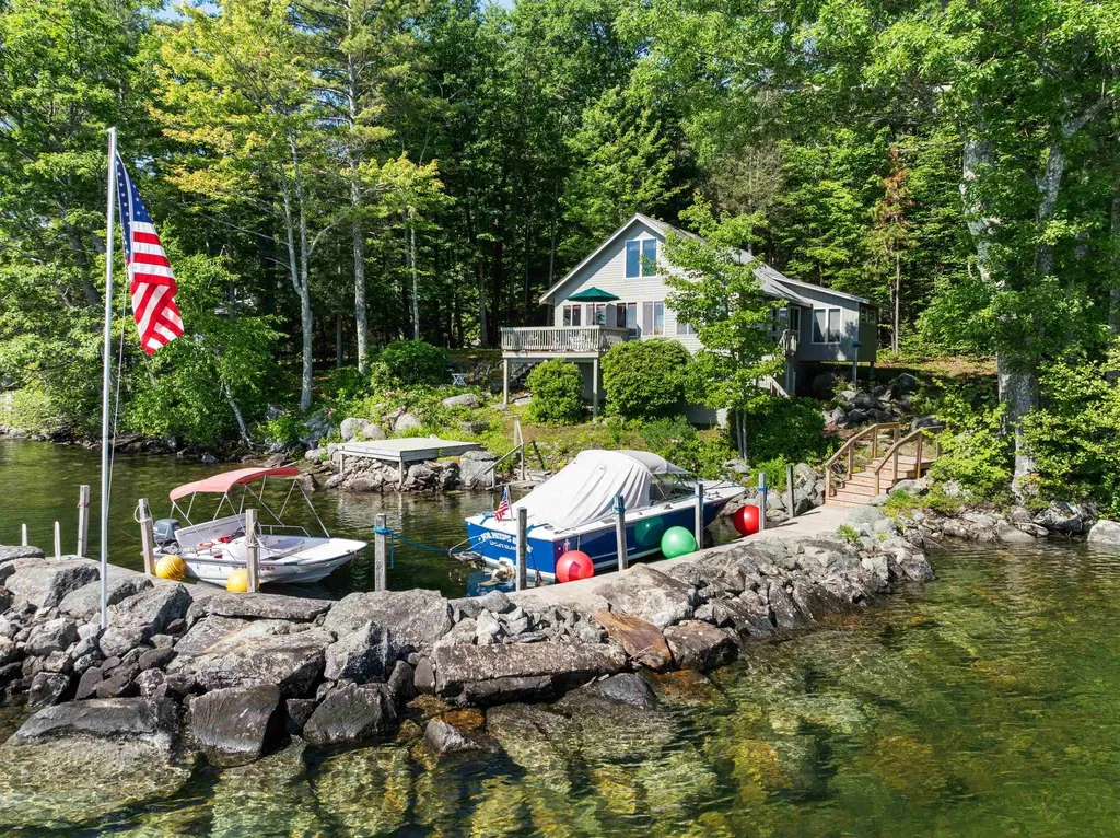 14 Lockes Island Gilford NH 03249