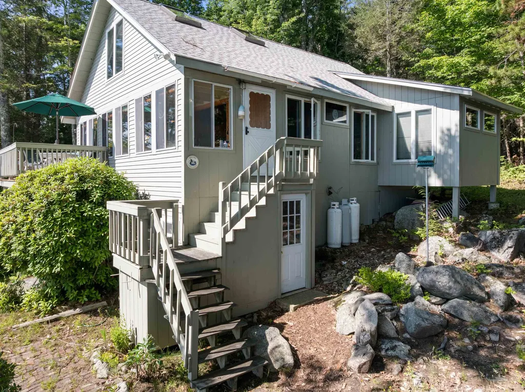 14 Lockes Island Gilford NH 03249
