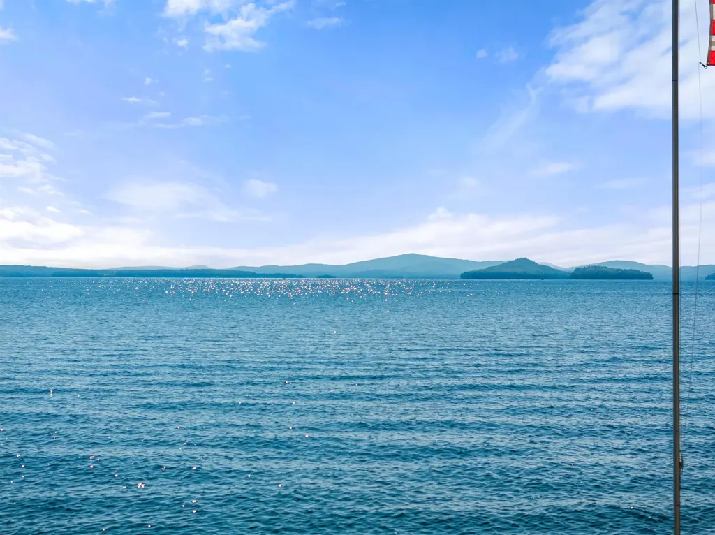 14 Lockes Island Gilford NH 03249