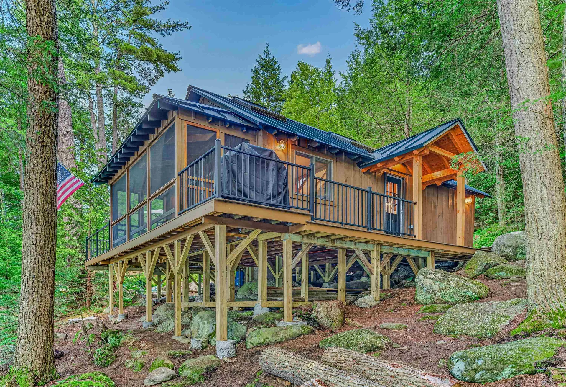 16 Hemlock Way Holderness NH 03245