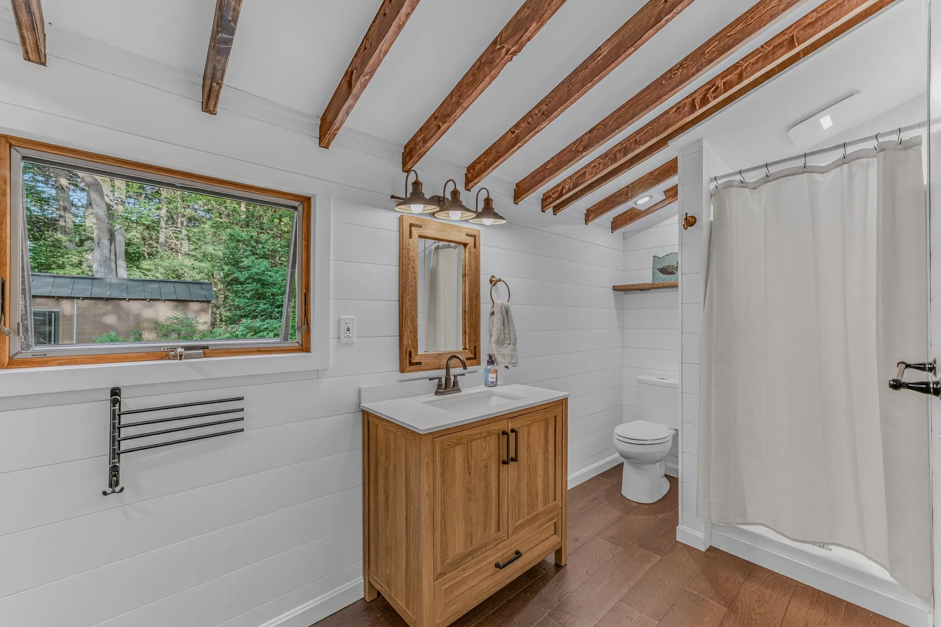 16 Hemlock Way Holderness NH 03245