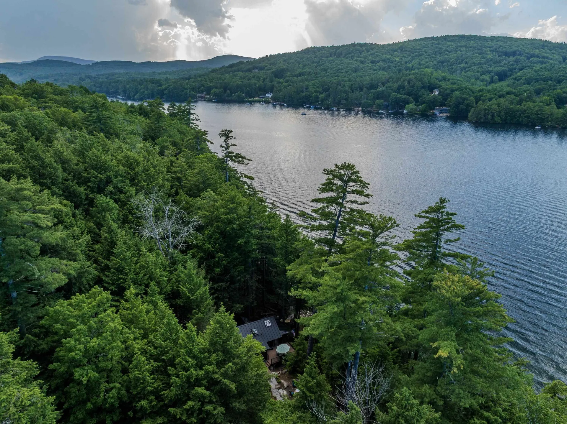 16 Hemlock Way Holderness NH 03245