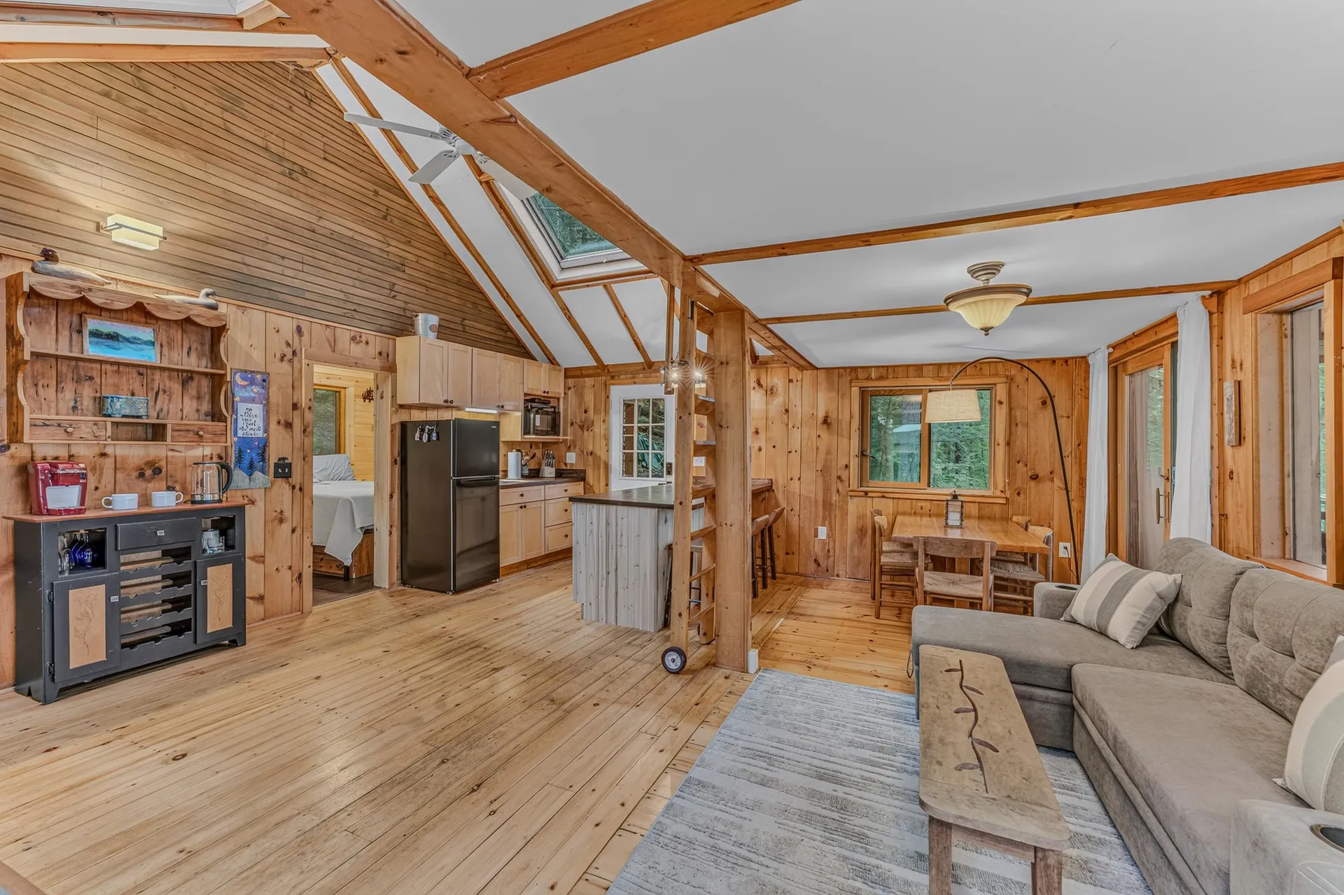 16 Hemlock Way Holderness NH 03245