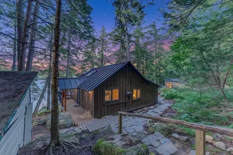 16 Hemlock Way Holderness NH 03245