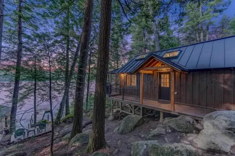 16 Hemlock Way Holderness NH 03245