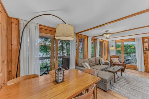 16 Hemlock Way Holderness NH 03245