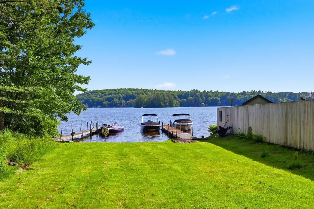 63 Lake Shore Drive Barnstead NH 03225