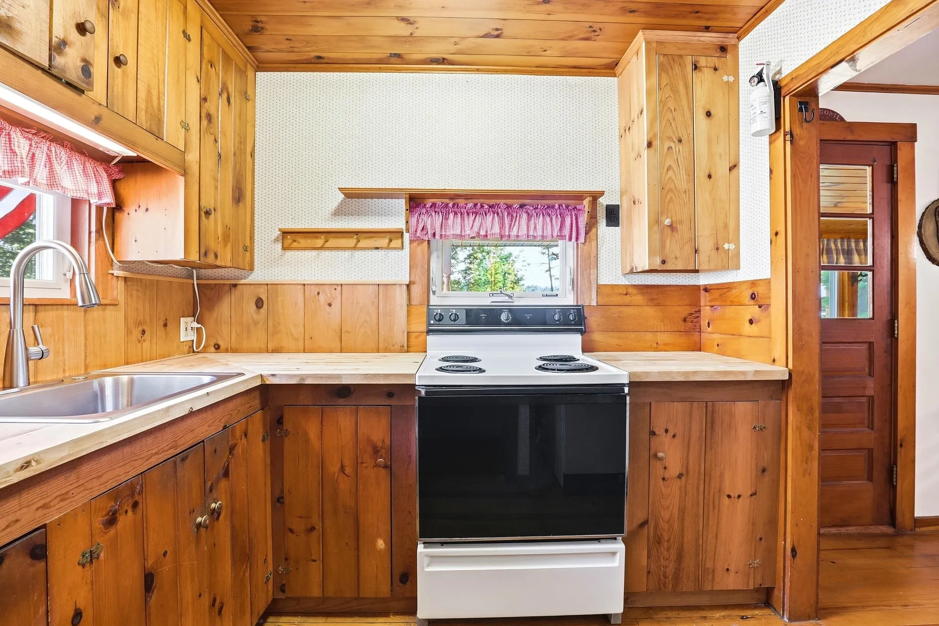 63 Lake Shore Drive Barnstead NH 03225