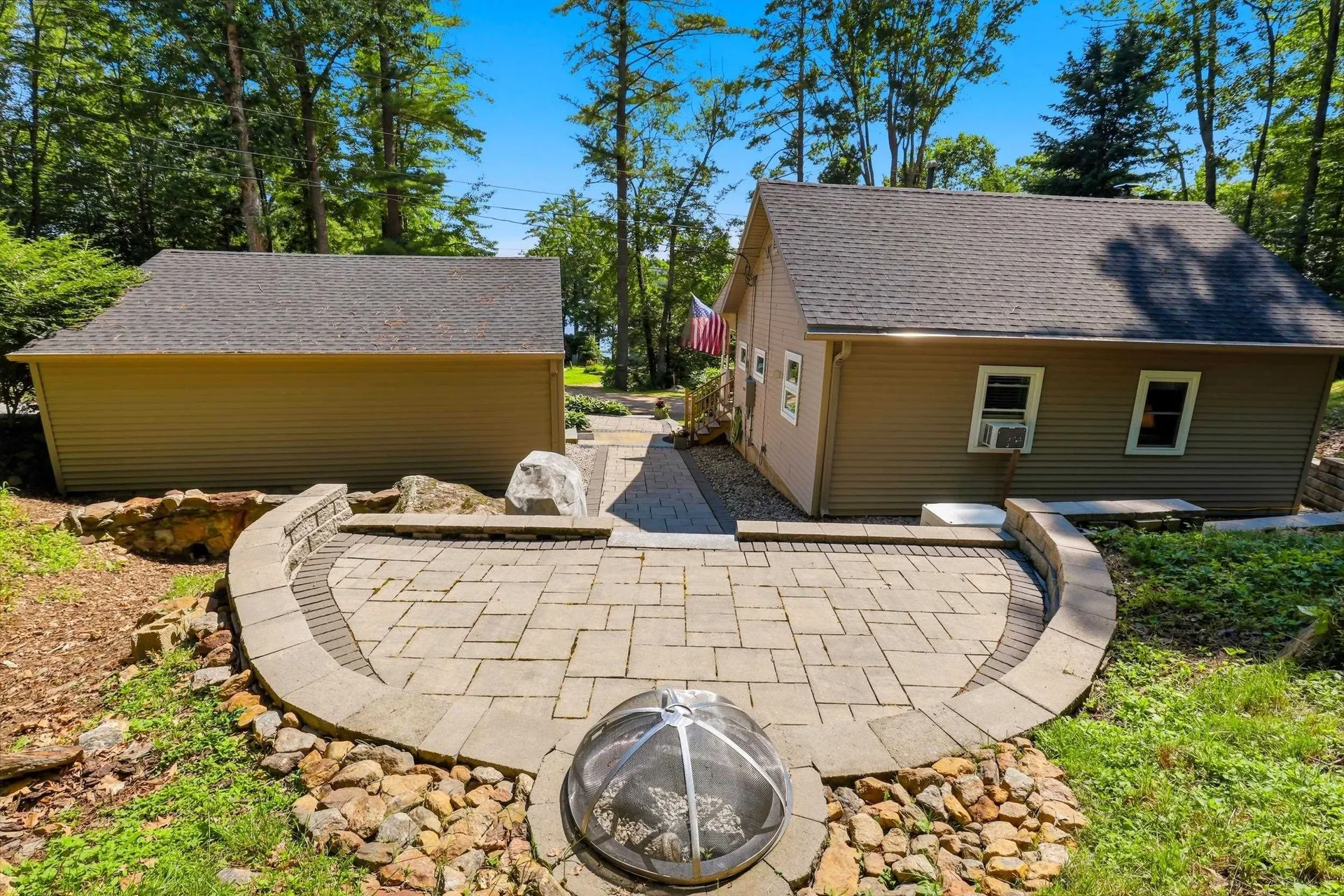 63 Lake Shore Drive Barnstead NH 03225