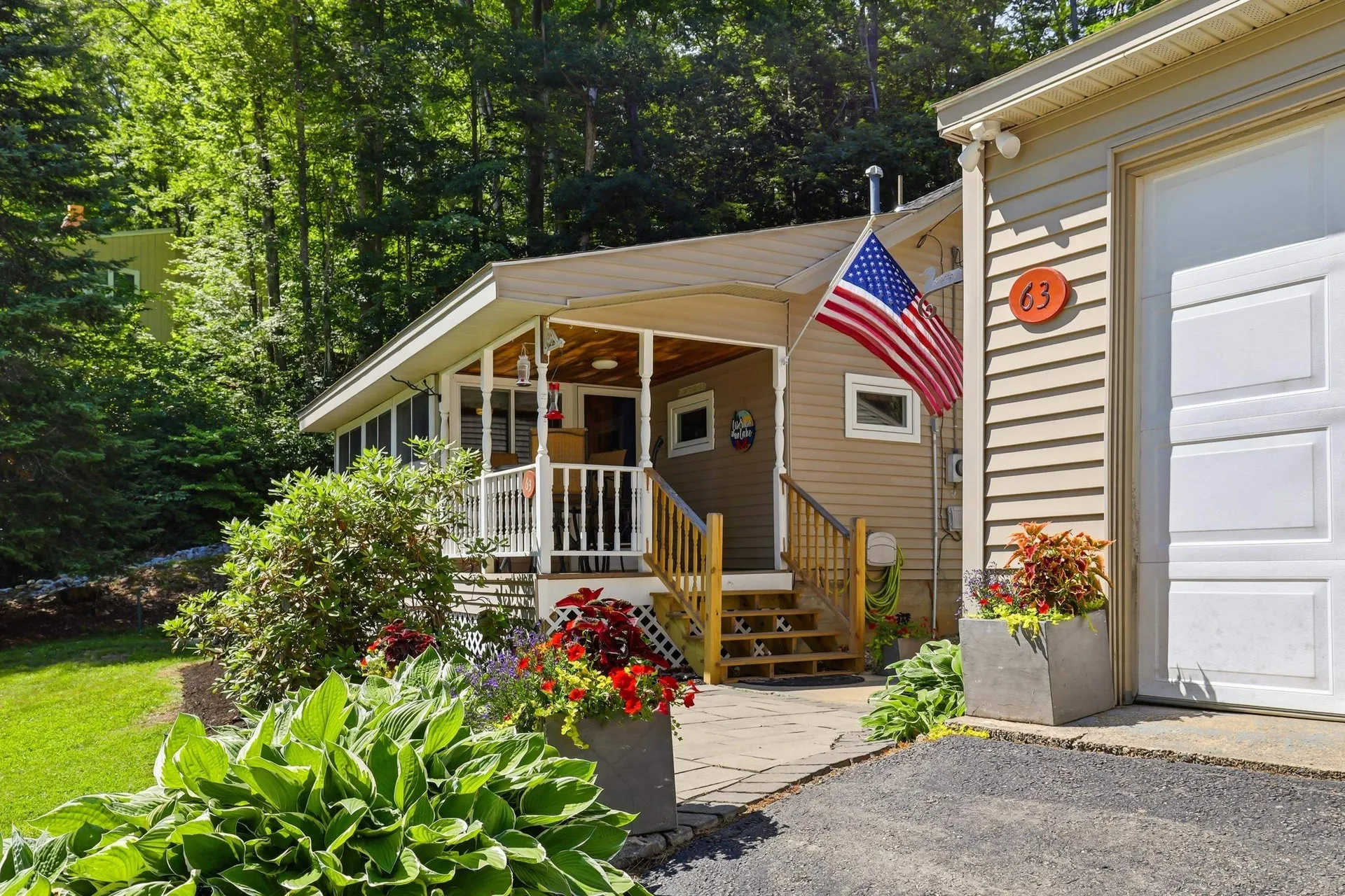 63 Lake Shore Drive Barnstead NH 03225