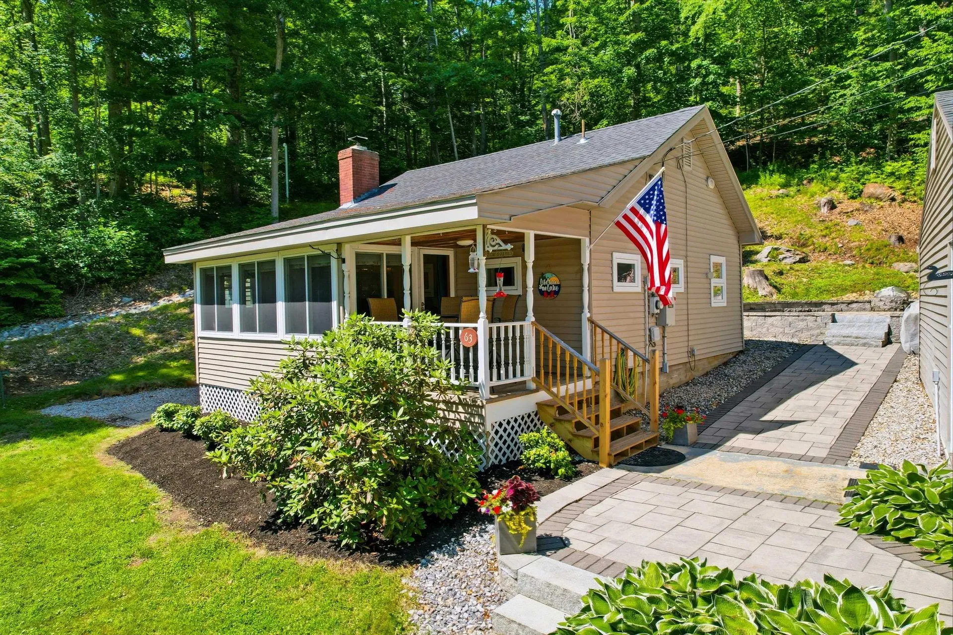 63 Lake Shore Drive Barnstead NH 03225