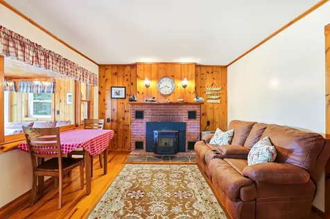 63 Lake Shore Drive Barnstead NH 03225