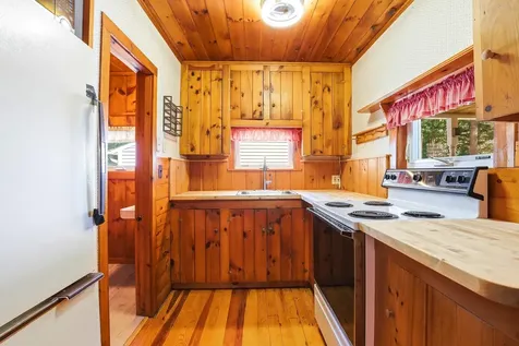 63 Lake Shore Drive Barnstead NH 03225