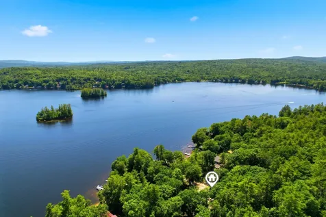 63 Lake Shore Drive Barnstead NH 03225