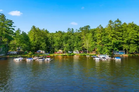 63 Lake Shore Drive Barnstead NH 03225