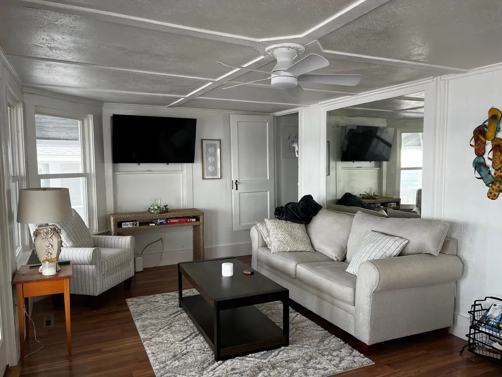 432 North End Boulevard Salisbury MA 01952