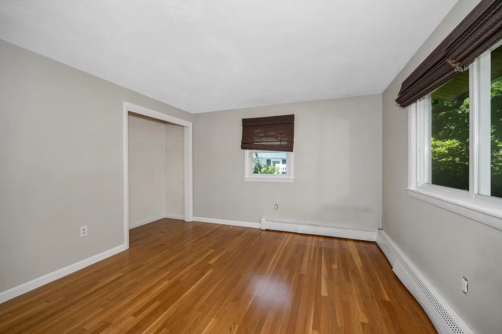 7 Raleigh Drive Nashua NH 03062