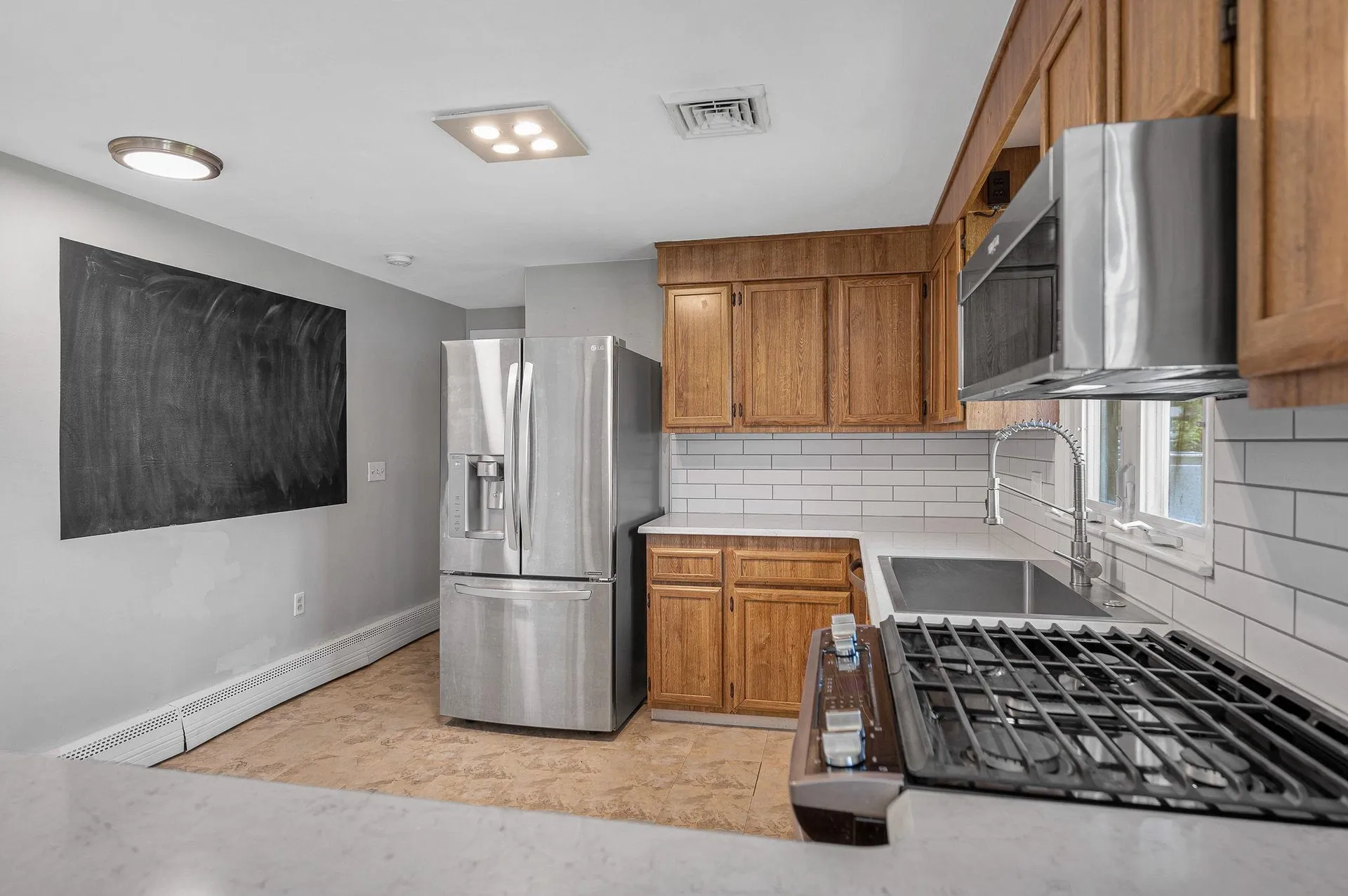 7 Raleigh Drive Nashua NH 03062