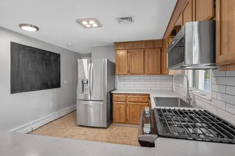 7 Raleigh Drive Nashua NH 03062
