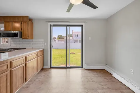 7 Raleigh Drive Nashua NH 03062