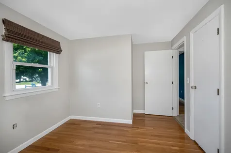 7 Raleigh Drive Nashua NH 03062
