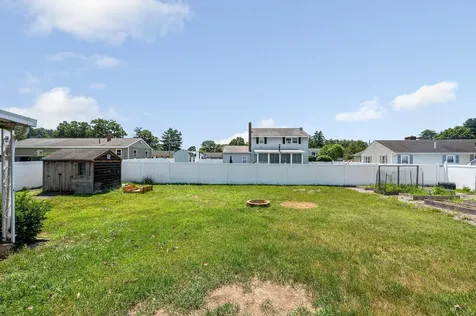 7 Raleigh Drive Nashua NH 03062