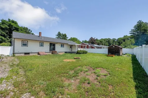 7 Raleigh Drive Nashua NH 03062