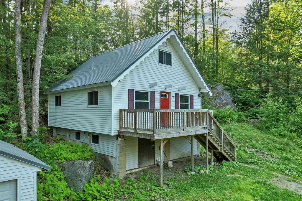 21 Birch Tree Lane Hillsborough NH 03244