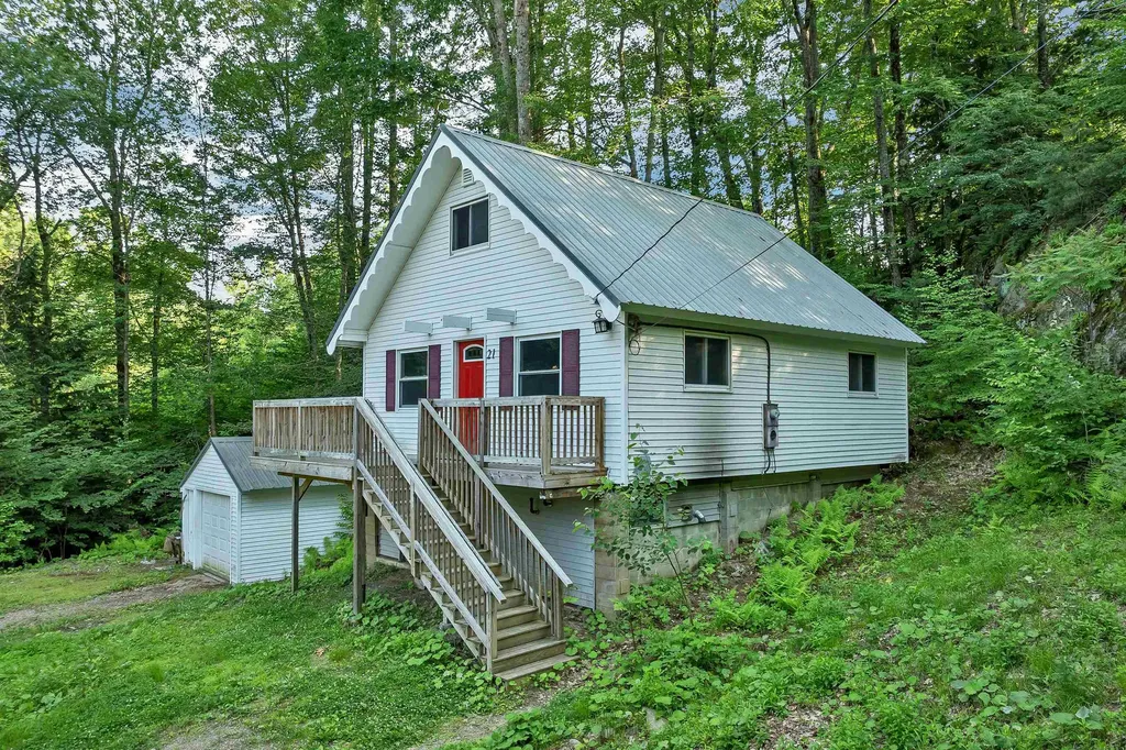 21 Birch Tree Lane Hillsborough NH 03244