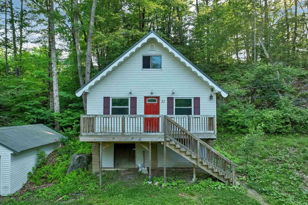 21 Birch Tree Lane Hillsborough NH 03244