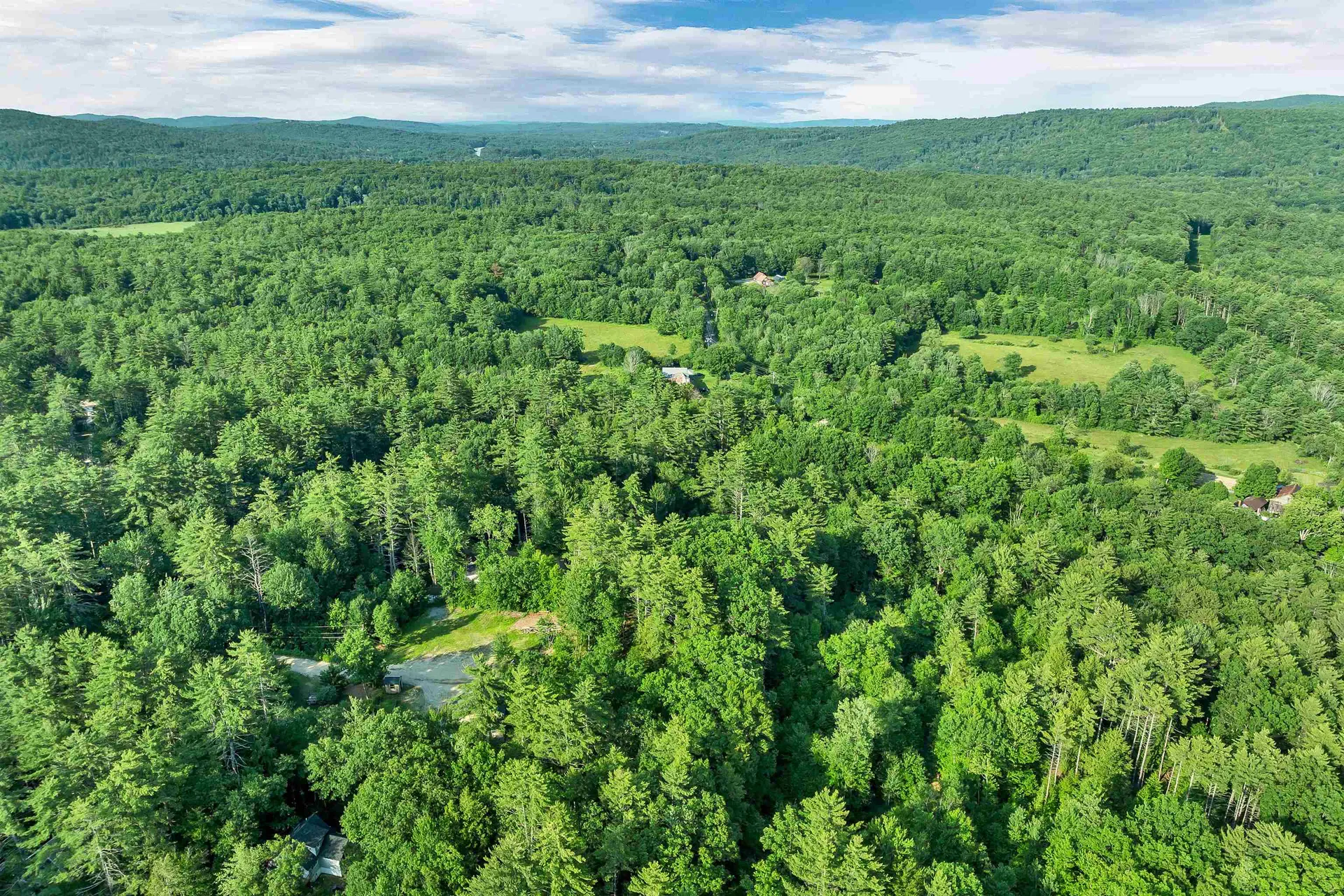 21 Birch Tree Lane Hillsborough NH 03244